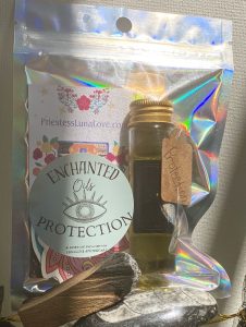Enchanted oil, ritual, magic, spiritual oil, herbs, New Orleans, Luna